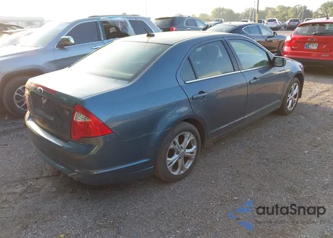 2012 Ford Fusion Se z USA, uszkodzony, nr VIN 3FAHP0HA2CR337792